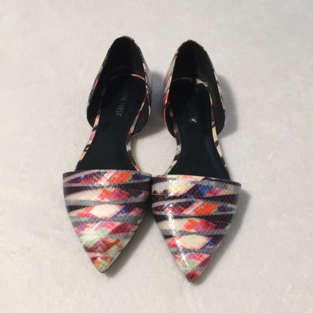 Nine West woman’s closed toe back of heel pink cream black abstract print size 7